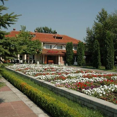 Oryakhovo Motel Paradise المظهر الخارجي الصورة